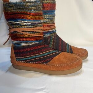 Toms Nepal Woven and embroidered multi colored Ankle Boots Size 8.5